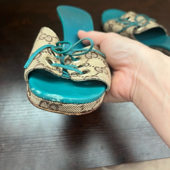 Gucci Turquoise Leather Lace Up Beige Wedge Sandals size 7.5 - Picture 9 of 13